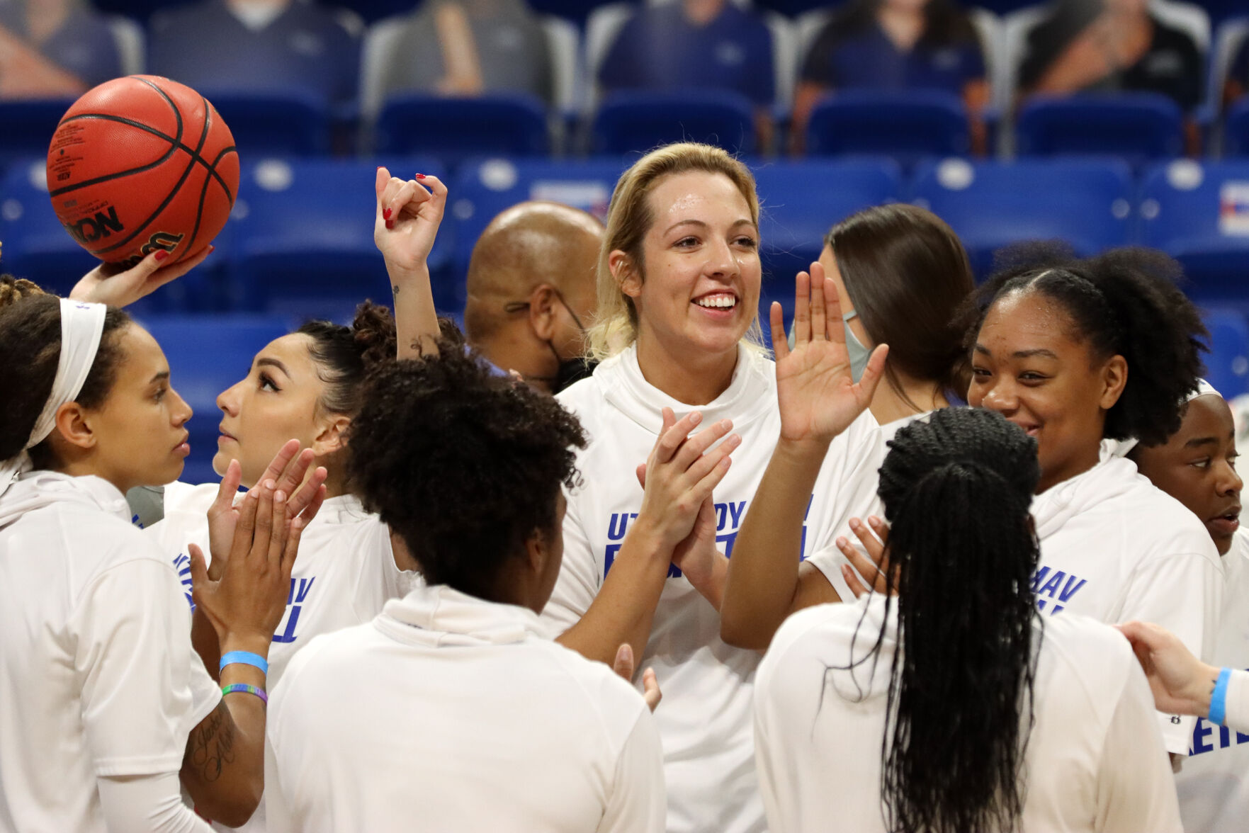 Lady Mavericks defeat University of Louisiana Monroe, extend winning streak